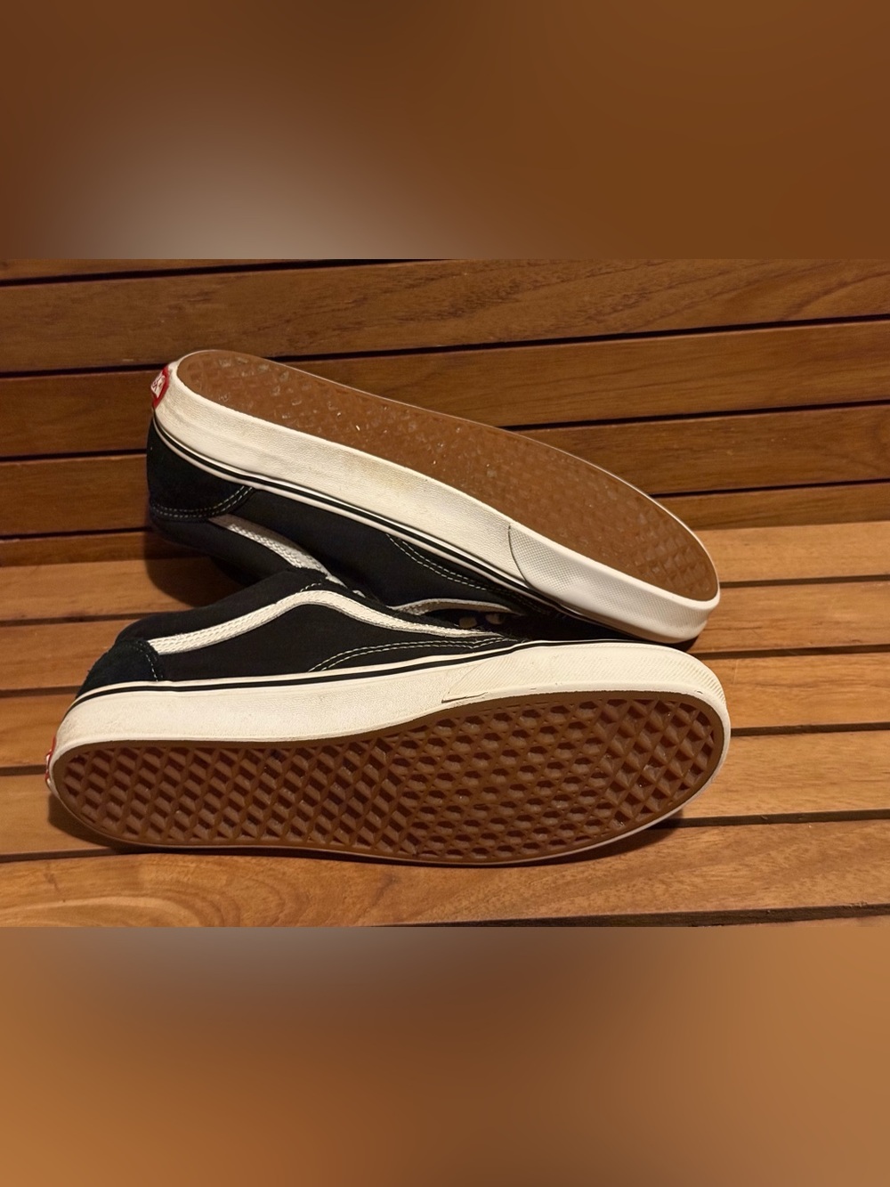 Vans Black Low-Top Sneakers with White Side Stripe M8.5 W10 - Picture 7 of 7
